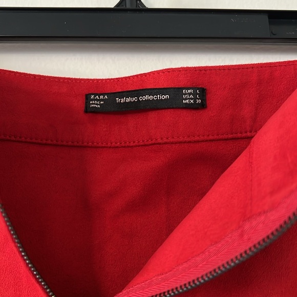 Zara red suede mini skirt Size L/10/12 - Picture 3 of 4